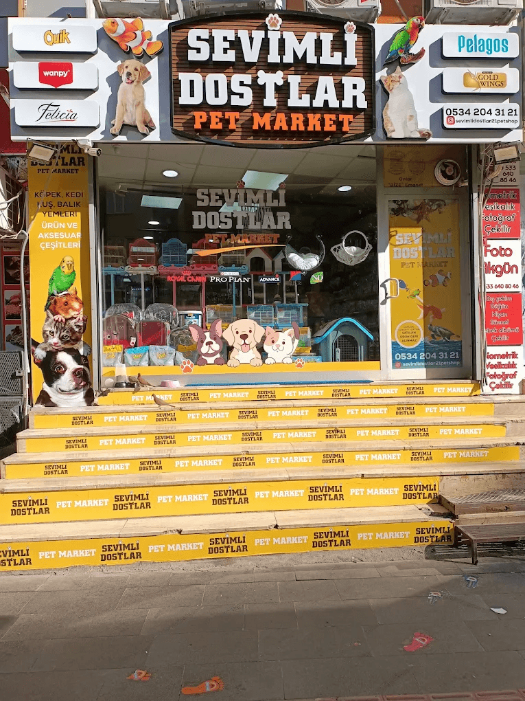 Sevimli Dostlar Pet Market'in Yenişehir Lise Caddesi'ndeki mağazası